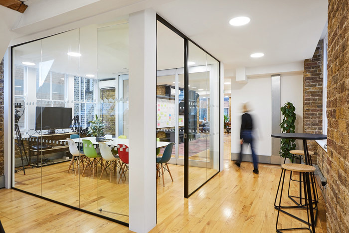 上海黃浦辦公室裝修設(shè)計-1080平游戲公司辦公室-第5張圖片-上海古都建筑設(shè)計集團(tuán) 上海黃浦辦公室裝修設(shè)計-1080平游戲公司辦公室-第5張圖片-上海古都建筑設(shè)計集團(tuán)