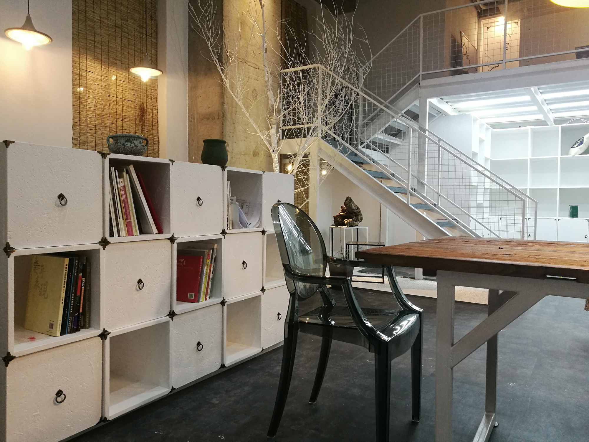 浦東新區(qū)160平辦公室裝修工業(yè)混搭風格設計-第1張圖片-上海古都建筑設計集團