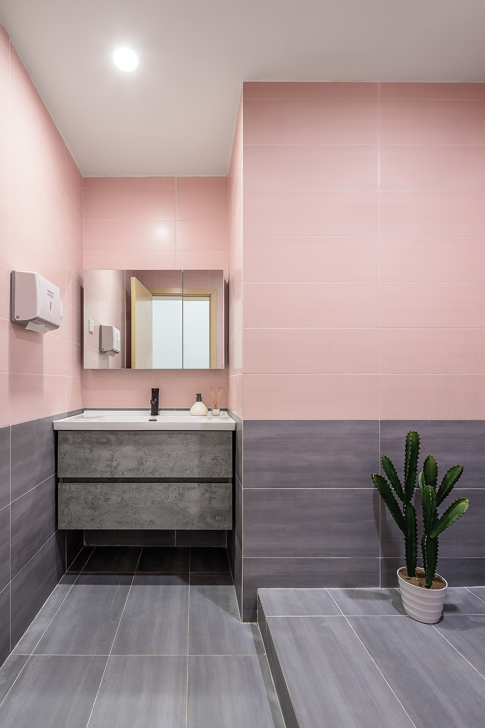 普陀區(qū)90平美甲店辦公室裝修設(shè)計(jì)-第2張圖片-上海古都建筑設(shè)計(jì)集團(tuán) 普陀區(qū)90平美甲店辦公室裝修設(shè)計(jì)-第2張圖片-上海古都建筑設(shè)計(jì)集團(tuán)