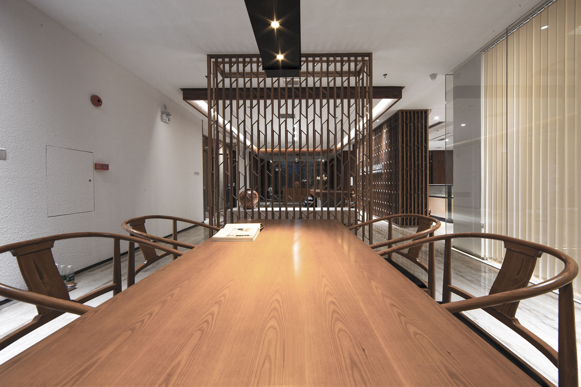 黃浦區(qū)玉器展廳辦公室裝修設(shè)計(jì)-第3張圖片-上海古都建筑設(shè)計(jì)集團(tuán)