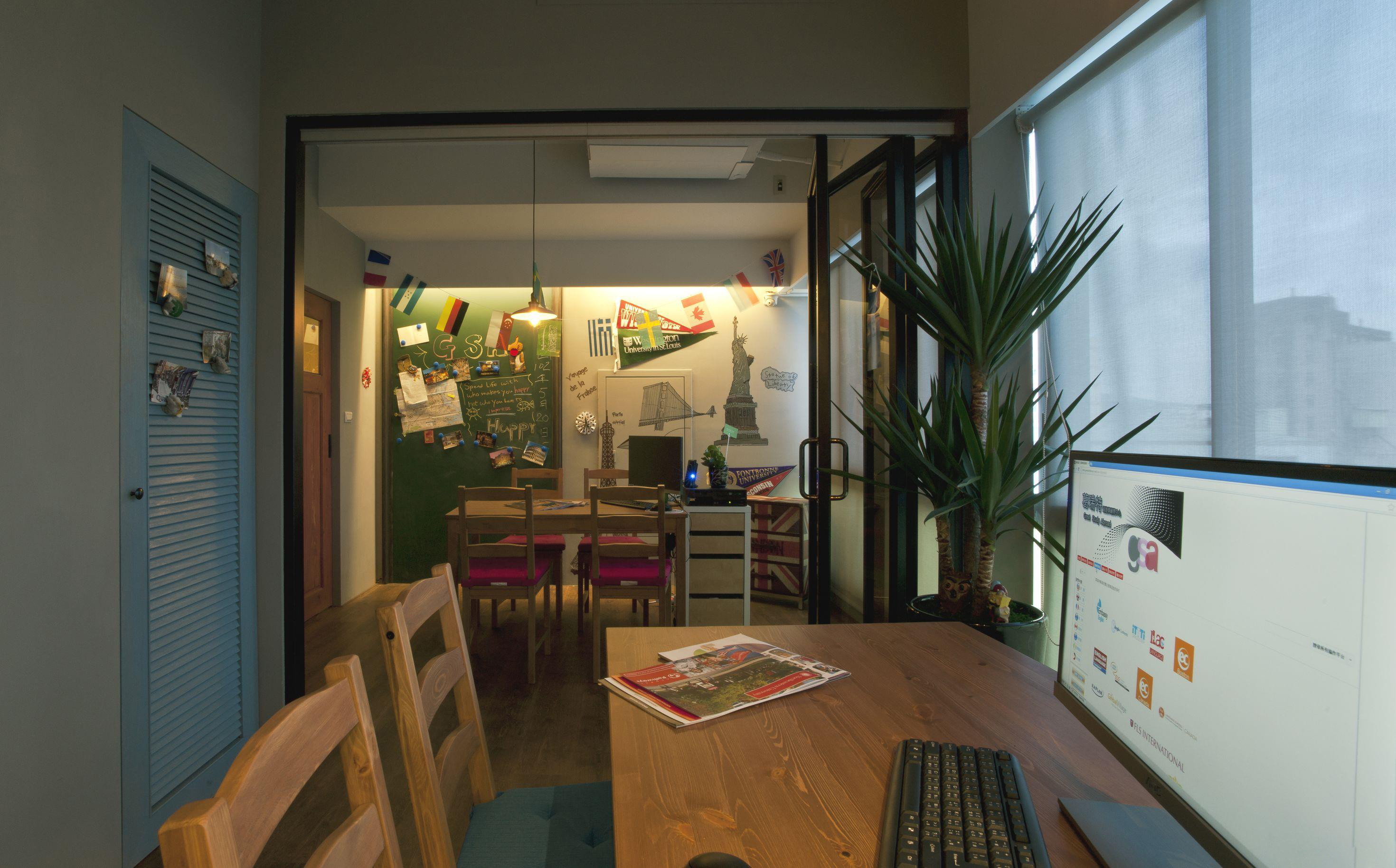 黃浦區(qū)觀景辦公室裝修設計-第7張圖片-上海古都建筑設計集團 黃浦區(qū)觀景辦公室裝修設計-第7張圖片-上海古都建筑設計集團