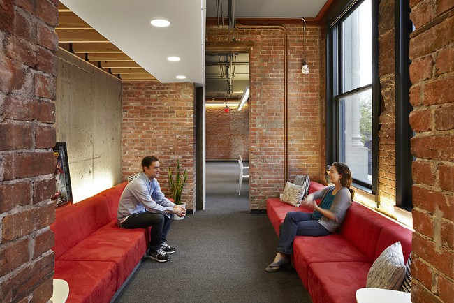 上海辦公室裝修彩色墻壁裝修設(shè)計(jì)-第4張圖片-上海古都建筑設(shè)計(jì)集團(tuán)