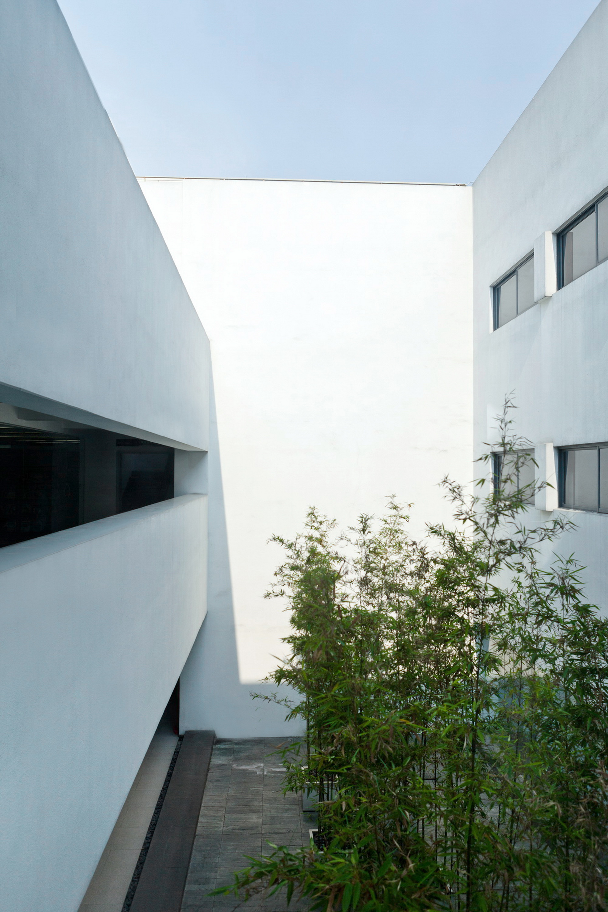 上海辦公樓草坪裝修設(shè)計(jì)-第5張圖片-上海古都建筑設(shè)計(jì)集團(tuán) 上海辦公樓草坪裝修設(shè)計(jì)-第5張圖片-上海古都建筑設(shè)計(jì)集團(tuán)