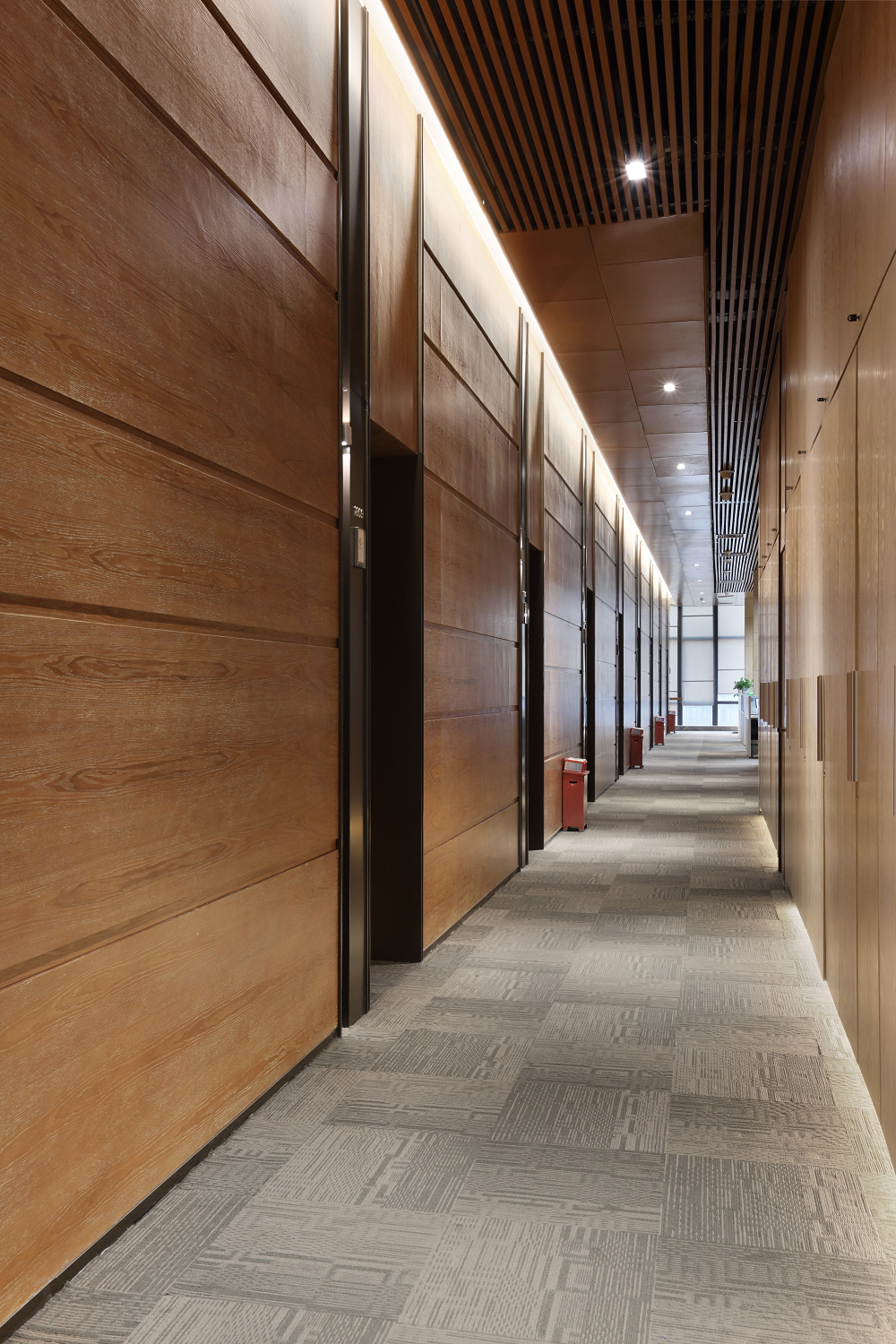 金山區(qū)300平物業(yè)公司辦公室裝修設(shè)計(jì)-第5張圖片-上海古都建筑設(shè)計(jì)集團(tuán) 金山區(qū)300平物業(yè)公司辦公室裝修設(shè)計(jì)-第5張圖片-上海古都建筑設(shè)計(jì)集團(tuán)