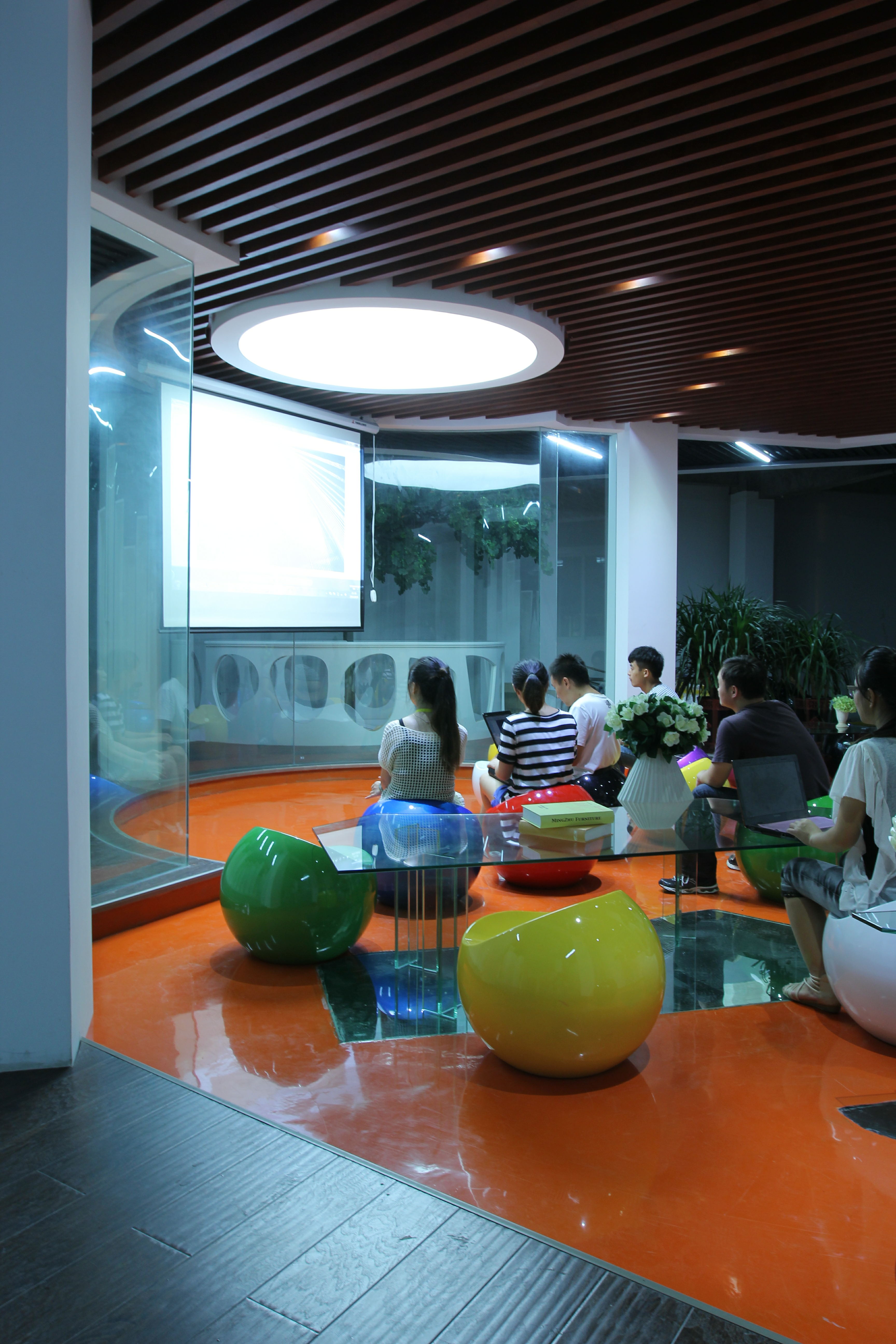 元裝風格辦公室裝修設計-第5張圖片-上海古都建筑設計集團 元裝風格辦公室裝修設計-第5張圖片-上海古都建筑設計集團