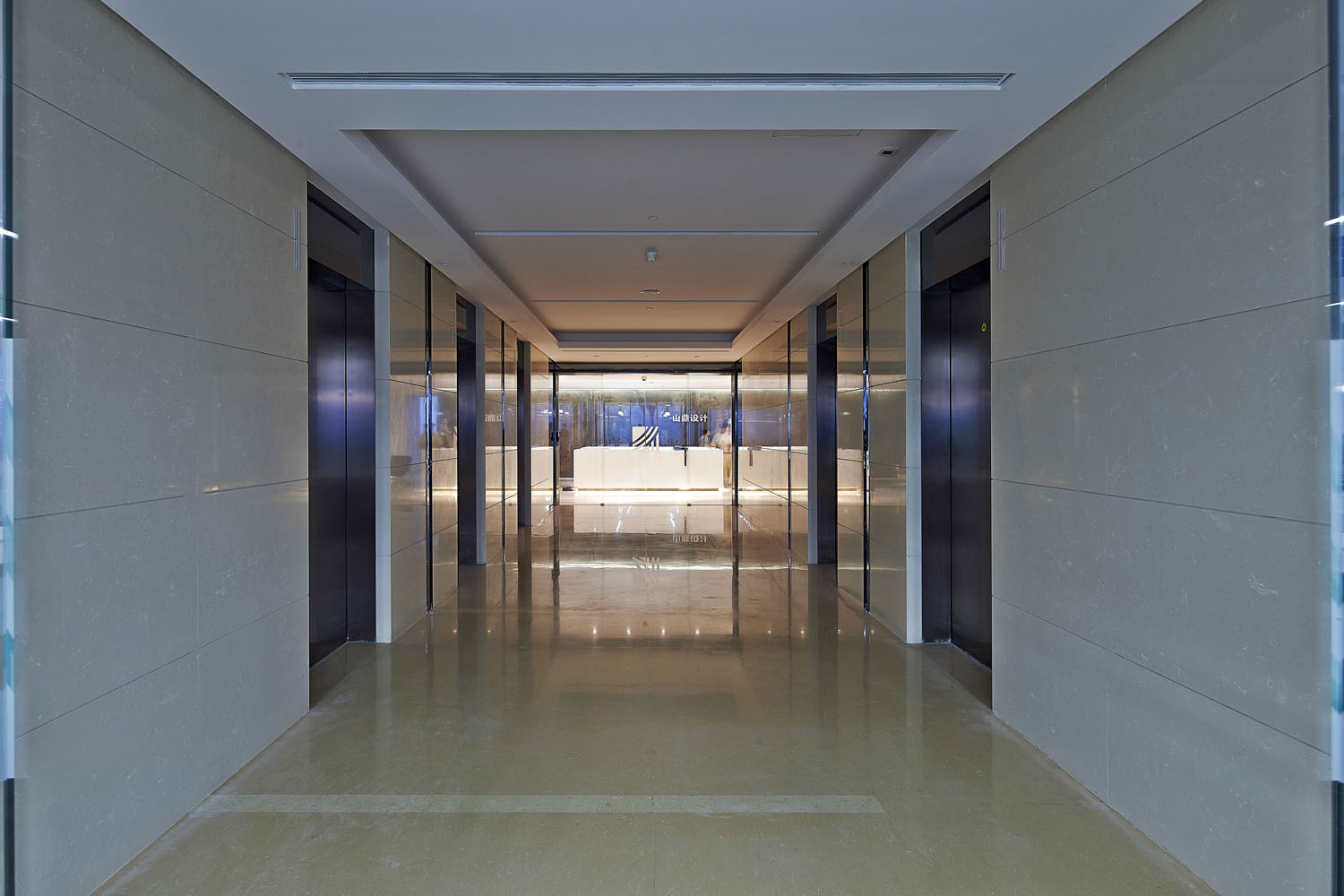 現代科技風辦公室裝修設計效果圖-第12張圖片-上海古都建筑設計集團 現代科技風辦公室裝修設計效果圖-第12張圖片-上海古都建筑設計集團