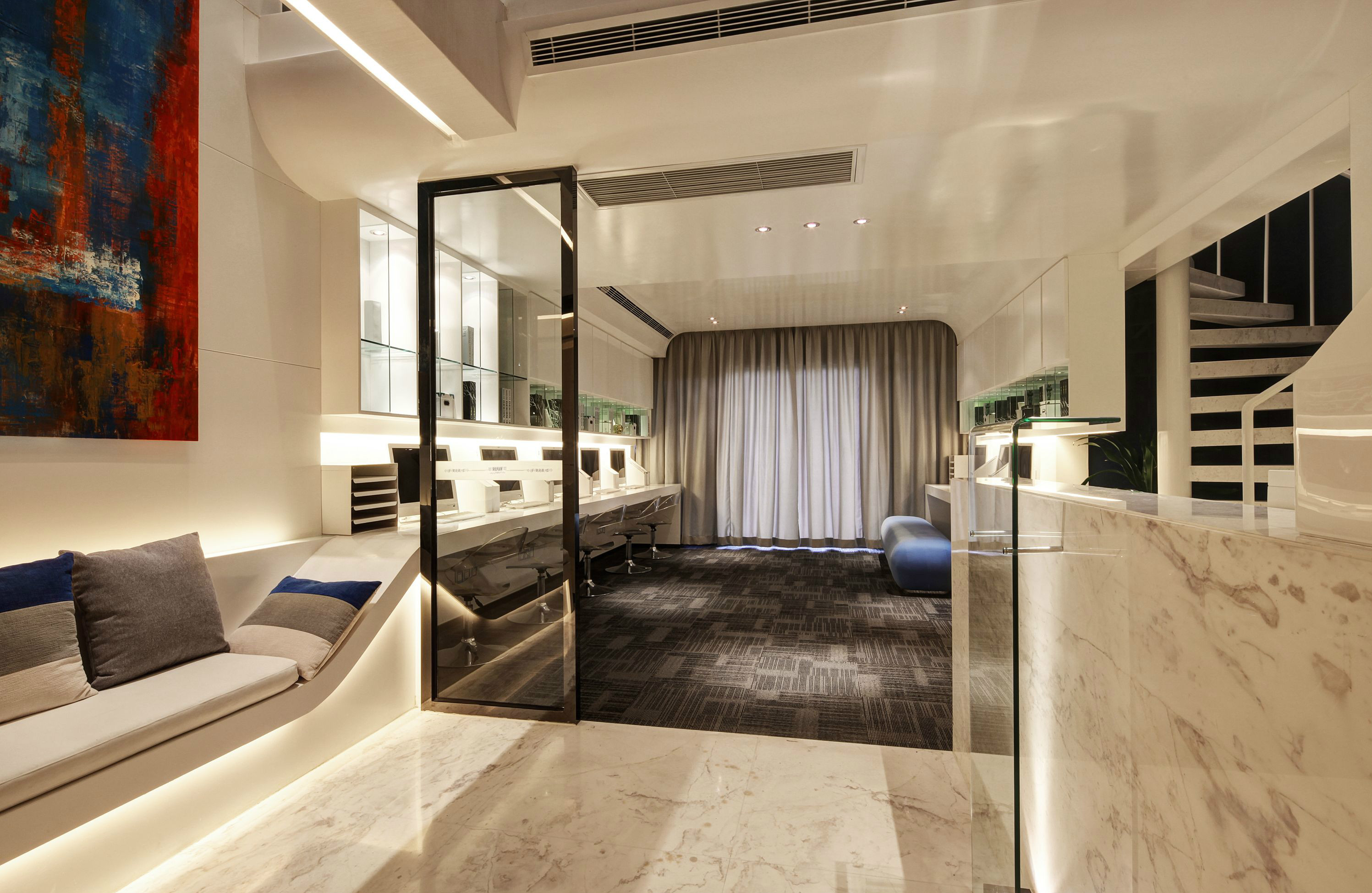 黃浦區(qū)英倫風格辦公室裝修設計-第4張圖片-上海古都建筑設計集團 黃浦區(qū)英倫風格辦公室裝修設計-第4張圖片-上海古都建筑設計集團