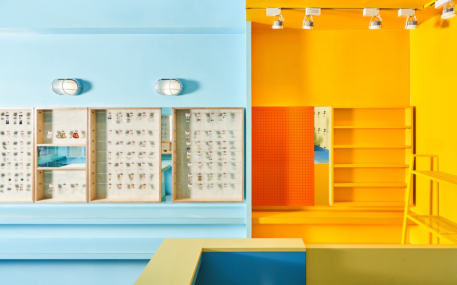 黃浦區(qū)多元色彩飾品店裝修設(shè)計(jì)-第3張圖片-上海古都建筑設(shè)計(jì)集團(tuán) 黃浦區(qū)多元色彩飾品店裝修設(shè)計(jì)-第3張圖片-上海古都建筑設(shè)計(jì)集團(tuán)