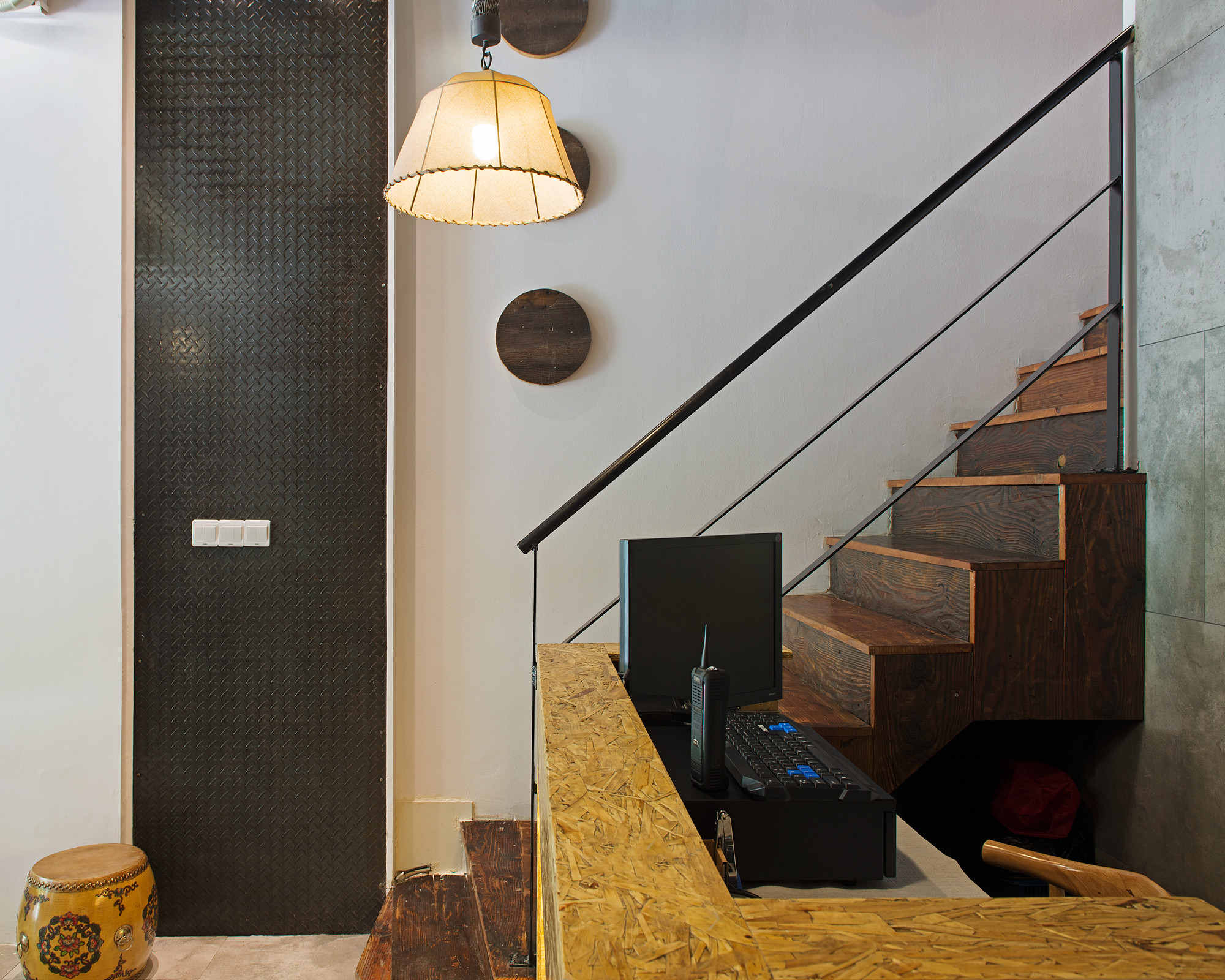 工業(yè)風(fēng)韓式烤肉店裝修設(shè)計-第5張圖片-上海古都建筑設(shè)計集團(tuán)