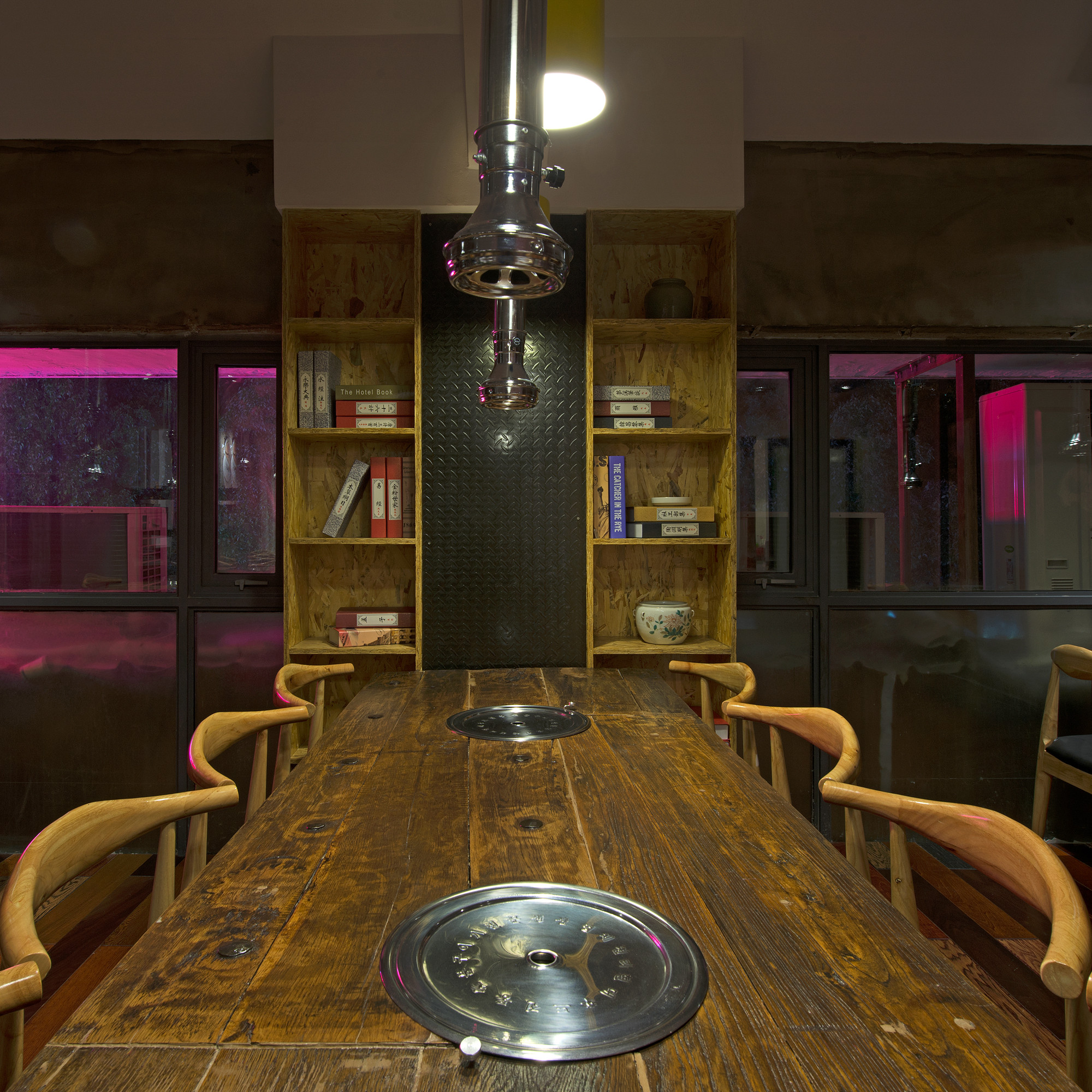 工業(yè)風(fēng)韓式烤肉店裝修設(shè)計-第6張圖片-上海古都建筑設(shè)計集團(tuán)