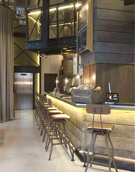 復古工業(yè)風酒吧裝修設計-第6張圖片-上海古都建筑設計集團