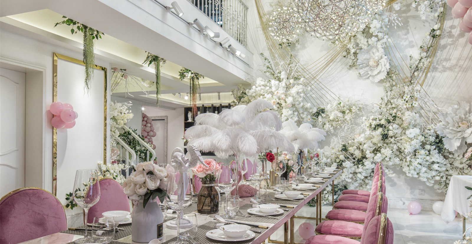 時尚情侶主題西餐廳裝修設(shè)計-第4張圖片-上海古都建筑設(shè)計集團