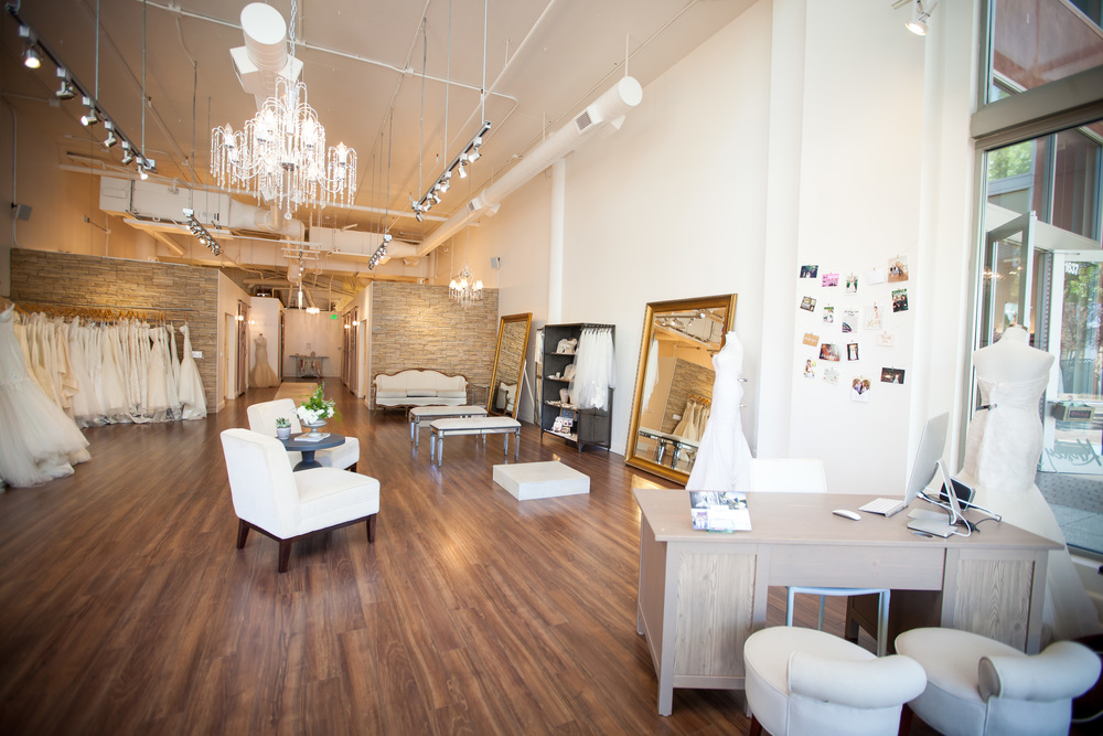 現(xiàn)代時(shí)尚婚紗店裝修設(shè)計(jì)-第3張圖片-上海古都建筑設(shè)計(jì)集團(tuán) 現(xiàn)代時(shí)尚婚紗店裝修設(shè)計(jì)-第3張圖片-上海古都建筑設(shè)計(jì)集團(tuán)