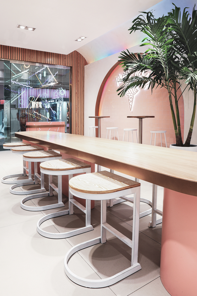 多元風格冷飲店裝修設(shè)計-第4張圖片-上海古都建筑設(shè)計集團