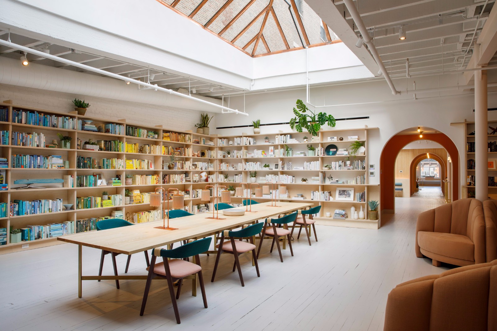 時尚女性轟趴館裝修設(shè)計-第1張圖片-上海古都建筑設(shè)計集團(tuán)