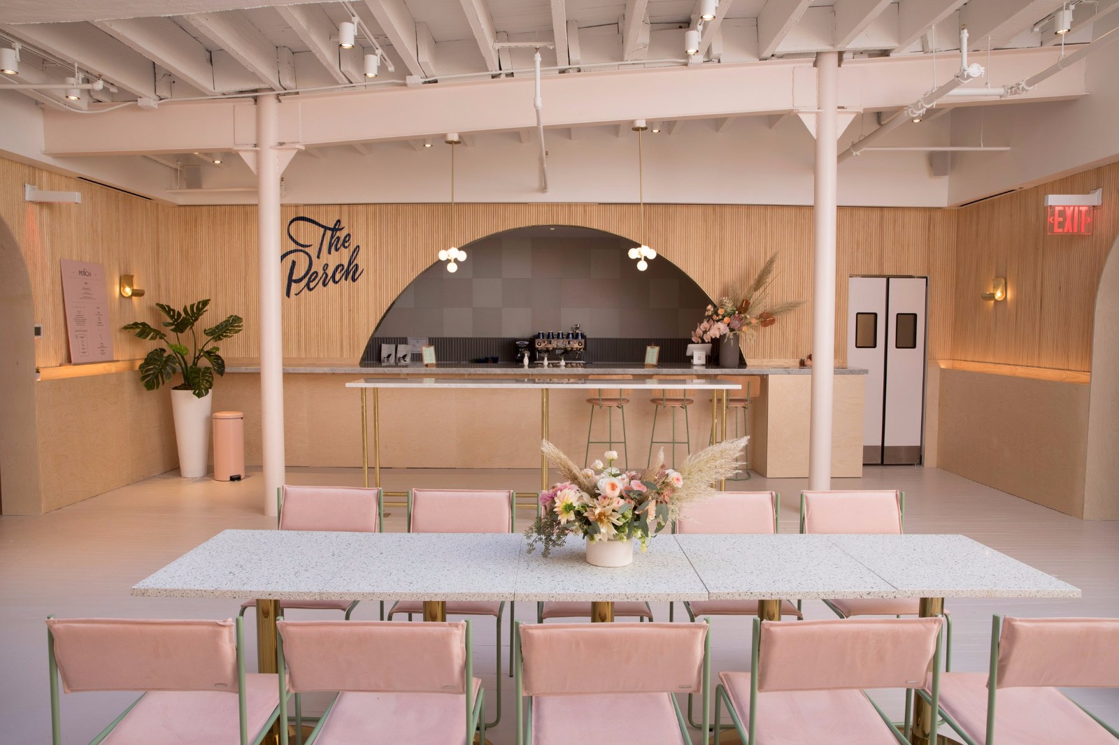 時尚女性轟趴館裝修設(shè)計-第5張圖片-上海古都建筑設(shè)計集團(tuán)