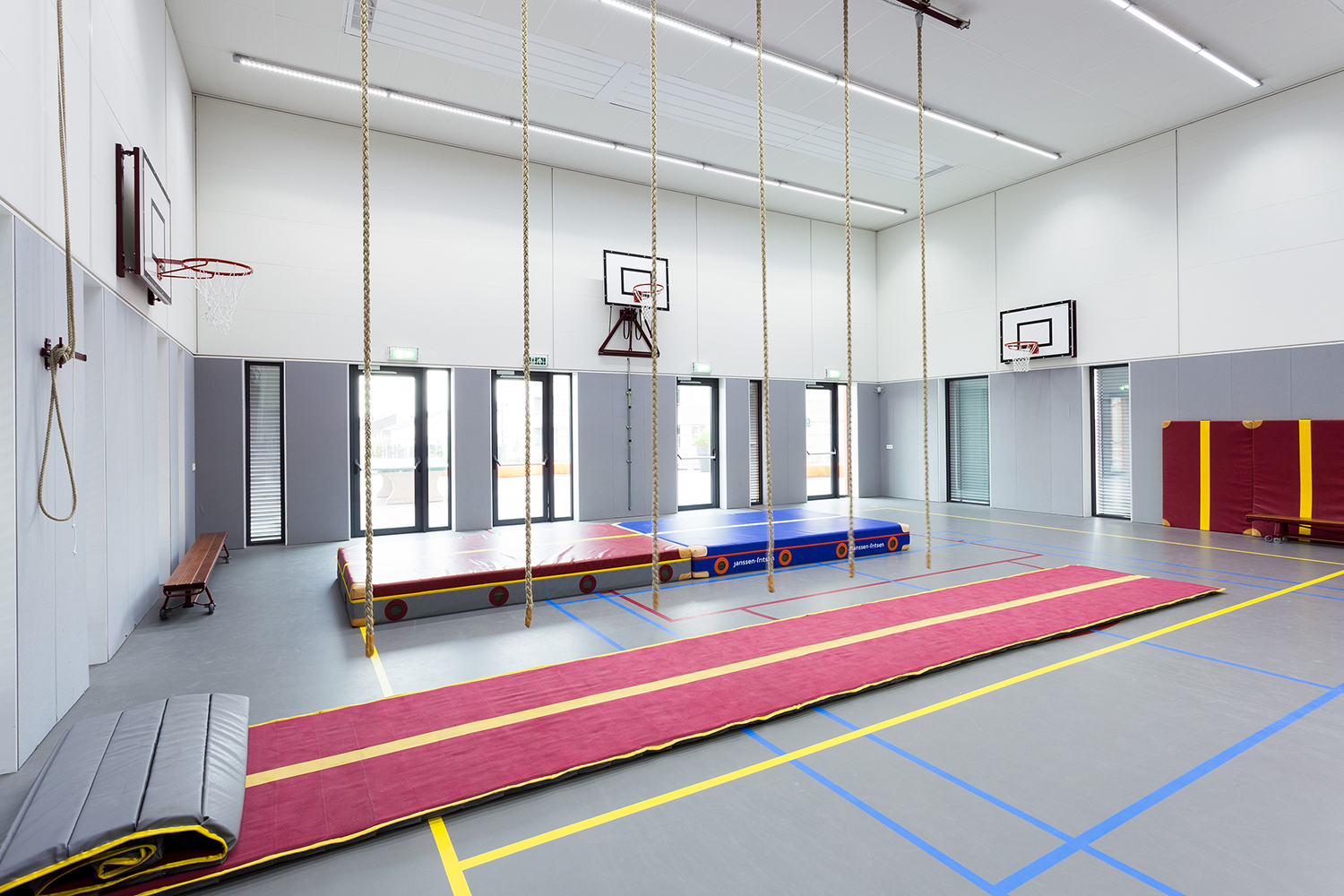 現(xiàn)代健身體育館裝修設(shè)計-第4張圖片-上海古都建筑設(shè)計集團 現(xiàn)代健身體育館裝修設(shè)計-第4張圖片-上海古都建筑設(shè)計集團