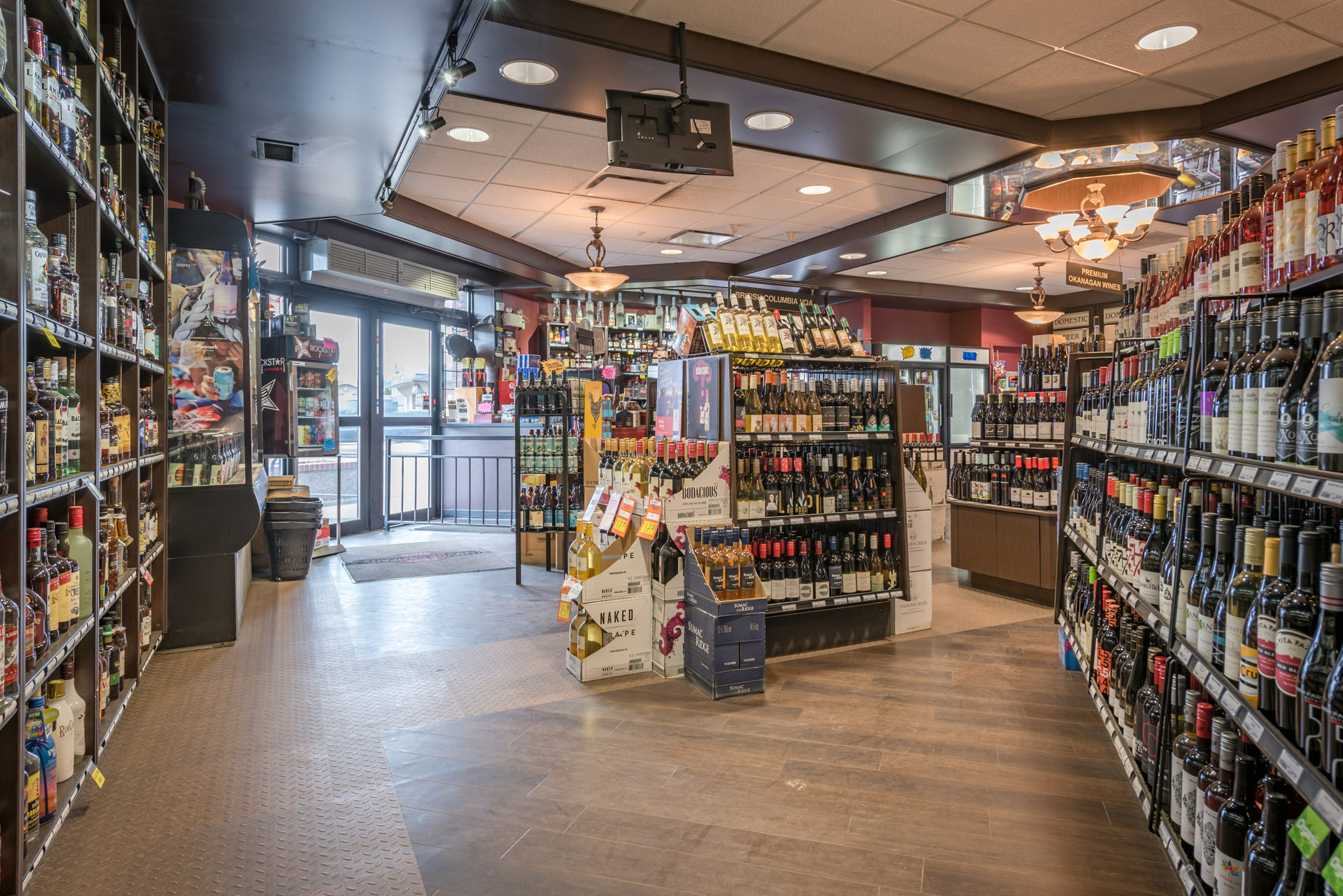 現(xiàn)代工業(yè)風酒莊裝修設計-第2張圖片-上海古都建筑設計集團