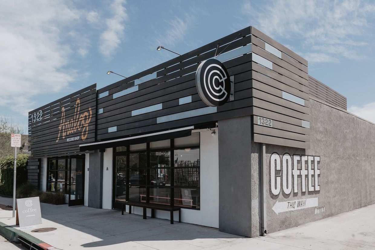 簡約質(zhì)樸咖啡廳裝修設(shè)計-第3張圖片-上海古都建筑設(shè)計集團(tuán)