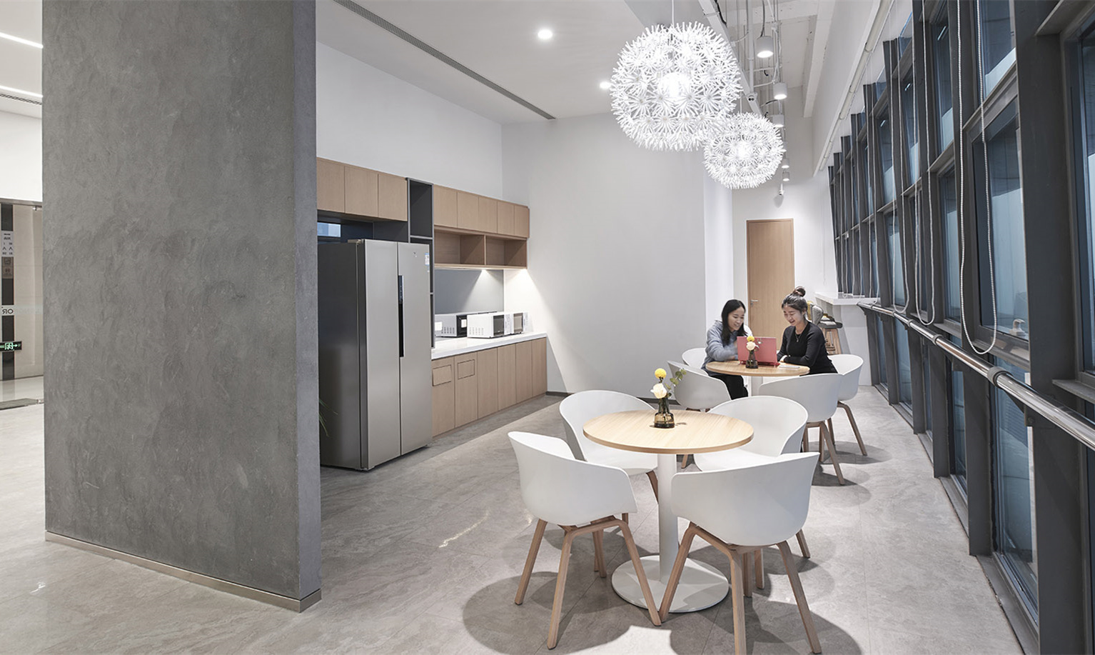 現(xiàn)代工業(yè)loft風(fēng)格辦公室裝修設(shè)計-第3張圖片-上海古都建筑設(shè)計集團 現(xiàn)代工業(yè)loft風(fēng)格辦公室裝修設(shè)計-第3張圖片-上海古都建筑設(shè)計集團