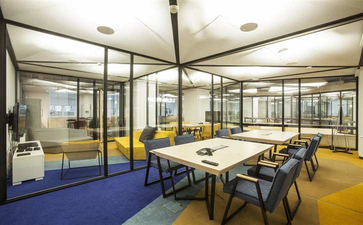 550平方米時尚混搭辦公室裝修設(shè)計-第3張圖片-上海古都建筑設(shè)計集團 550平方米時尚混搭辦公室裝修設(shè)計-第3張圖片-上海古都建筑設(shè)計集團