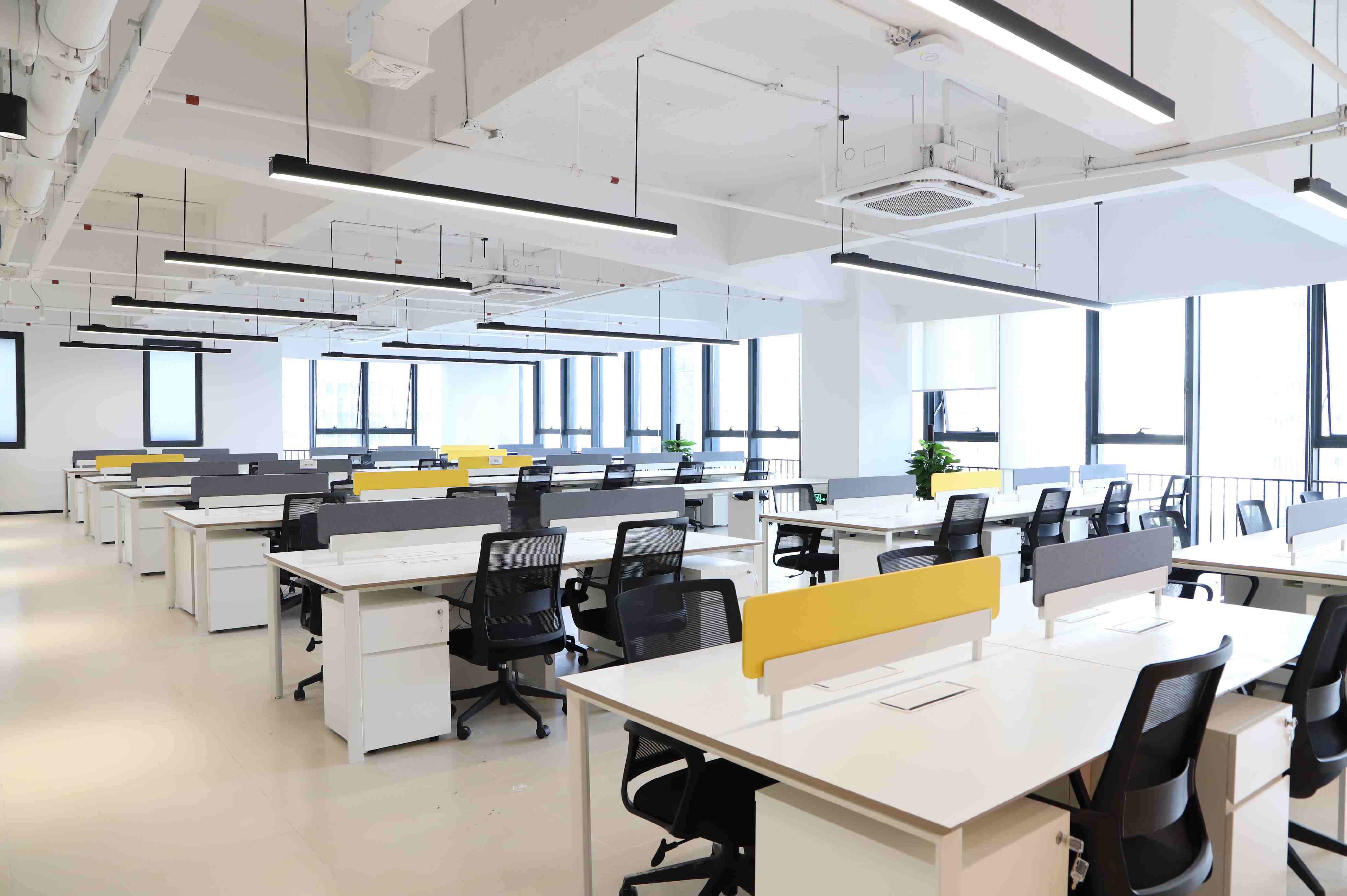 4200平米科技公司辦公設(shè)計裝修欣賞-第3張圖片-上海古都建筑設(shè)計集團(tuán)