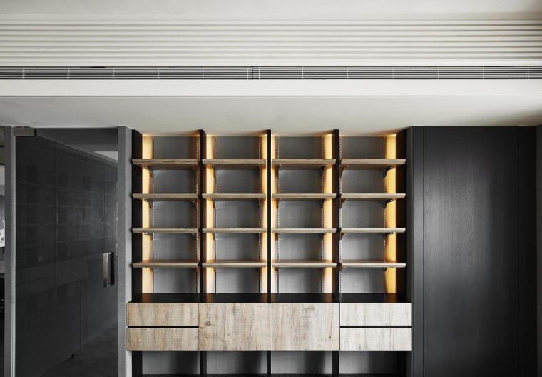 180平米工業(yè)風辦公空間裝修設(shè)計圖-第5張圖片-上海古都建筑設(shè)計集團