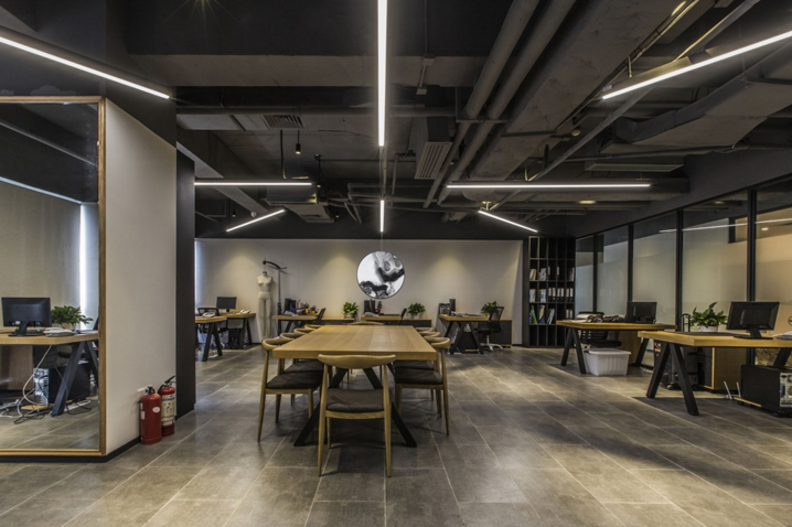 松江1000平服裝設(shè)計(jì)公司辦公場所裝修設(shè)計(jì)-第4張圖片-上海古都建筑設(shè)計(jì)集團(tuán)