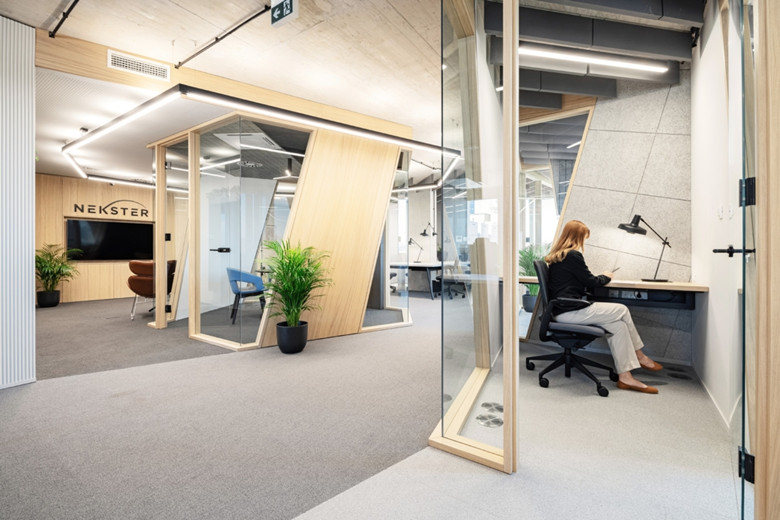 創(chuàng)意風(fēng)格金融公司辦公空間設(shè)計方案-辦公室裝修設(shè)計效果圖-第6張圖片-上海古都建筑設(shè)計集團(tuán)