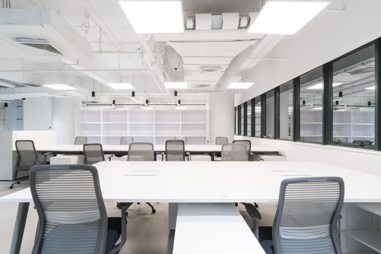 奉賢1600平米時(shí)裝公司辦公室裝潢設(shè)計(jì)-辦公室裝修設(shè)計(jì)效果圖-第4張圖片-上海古都建筑設(shè)計(jì)集團(tuán)